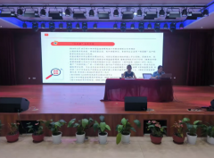 别开展校园结合排查整治步履和食物平安约谈提