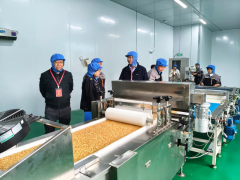 注校园周边食物运营从体能否发卖“三无”、过